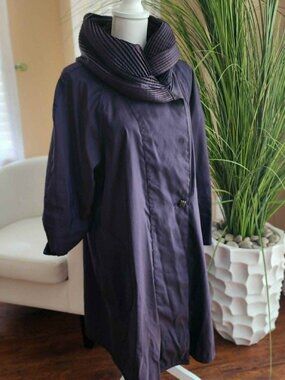 MYCRA PAC NOW Reversible Long Coat Convertible Pleated Hood Purple